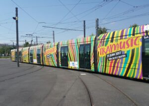 TOTAL COVERING D’UN TRAMWAY ÉVÈNEMENTIEL – TRAMUSIC MONTPELLIER