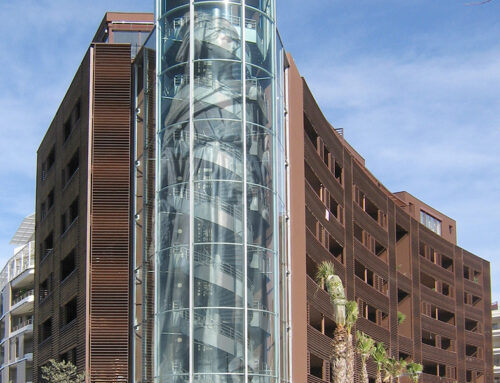 Habillage d’une tour de verre